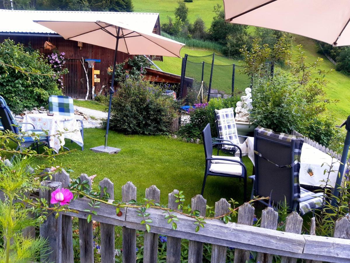 Bed & Breakfast Dolomiti Bey Haus Pinter Assling Eksteriør billede